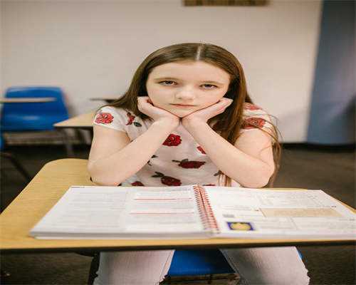 备孕三年不孕做两次试管婴儿成功生下儿子和女儿